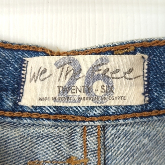 We The Free Relaxed Medium Wash High Waisted Button Fly Cut Off Jean Shorts 26 - Picture 4 of 11